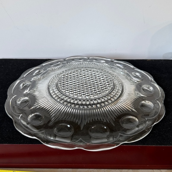 US Glass Manhattan Clear 10-3/4" Large Dinner Plate - Picture 3 of 3